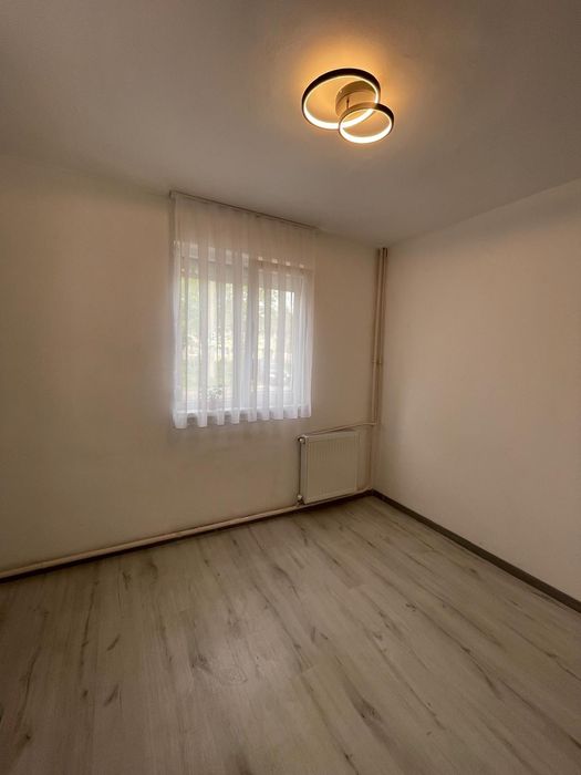 Garsonieră de vânzare