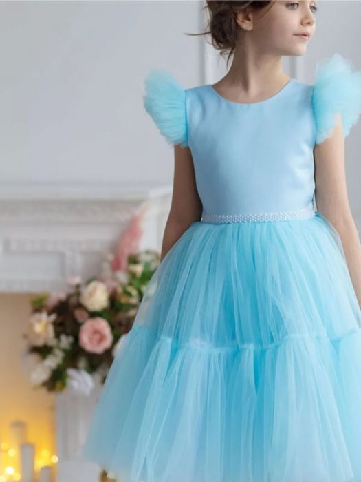 Нарядные платья на девочку