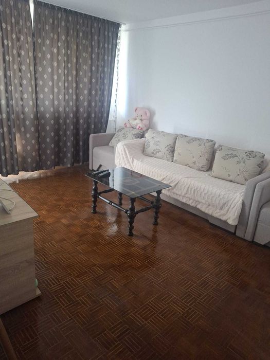 vand apartament 2 camere,direct propietar