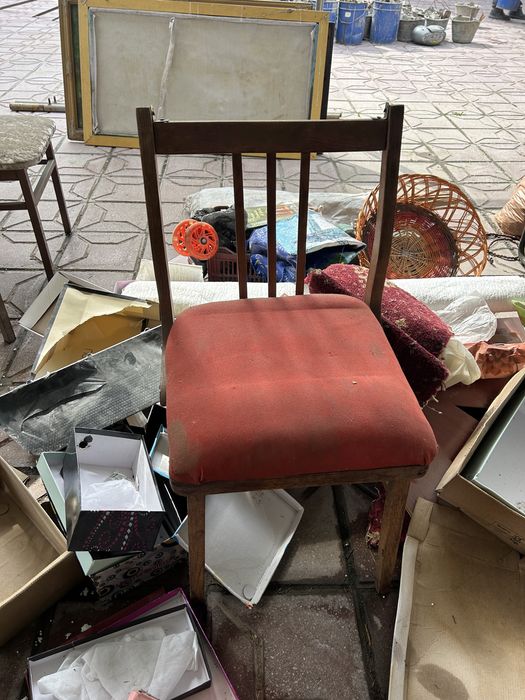 Стулья хорошие из дерева