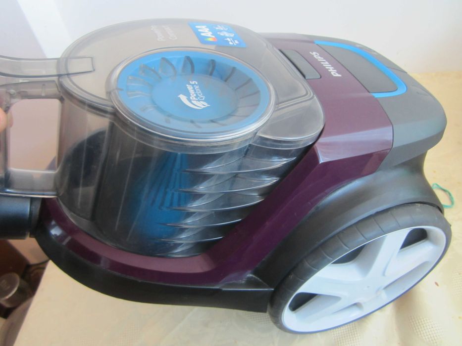 Aspirator nou Philips