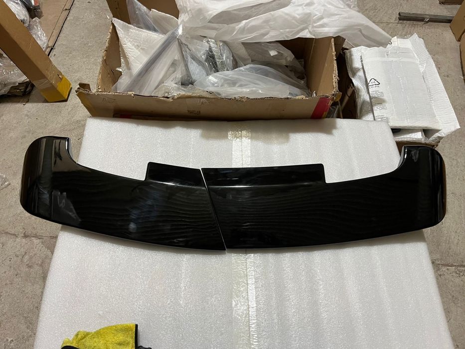 Спойлер на Land Cruiser 105