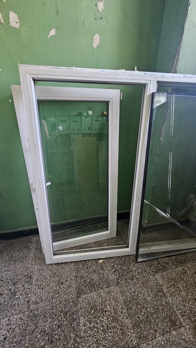 PVC дограма бял цвят