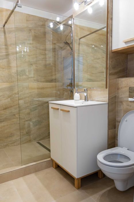 chirie apartament Strand, etaj 1