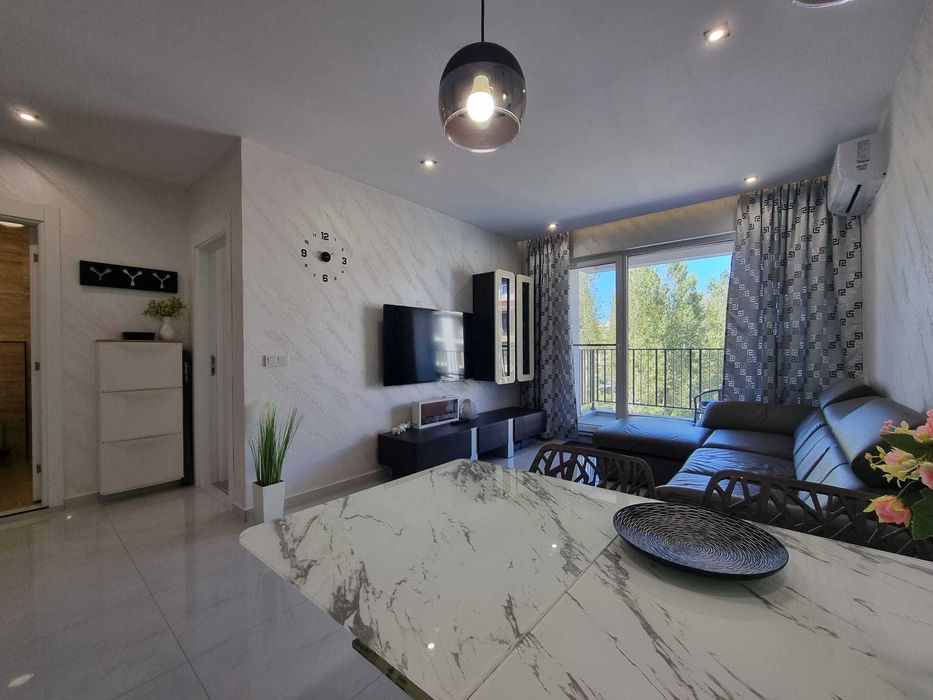 Продава се Двустаен апартамент в к.к. Слънчев бряг - 60 кв.м за 1750 €/кв.м - Снимка #5