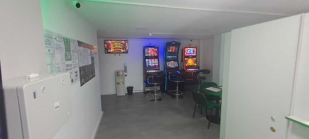 Închiriez spațiu comercial