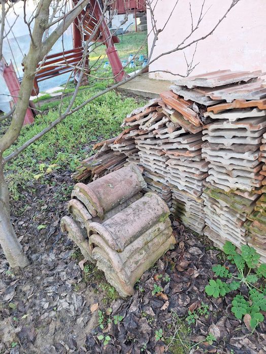 Tigla de casa + coame