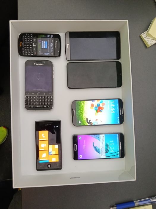 Lot 7 telefoane functionale