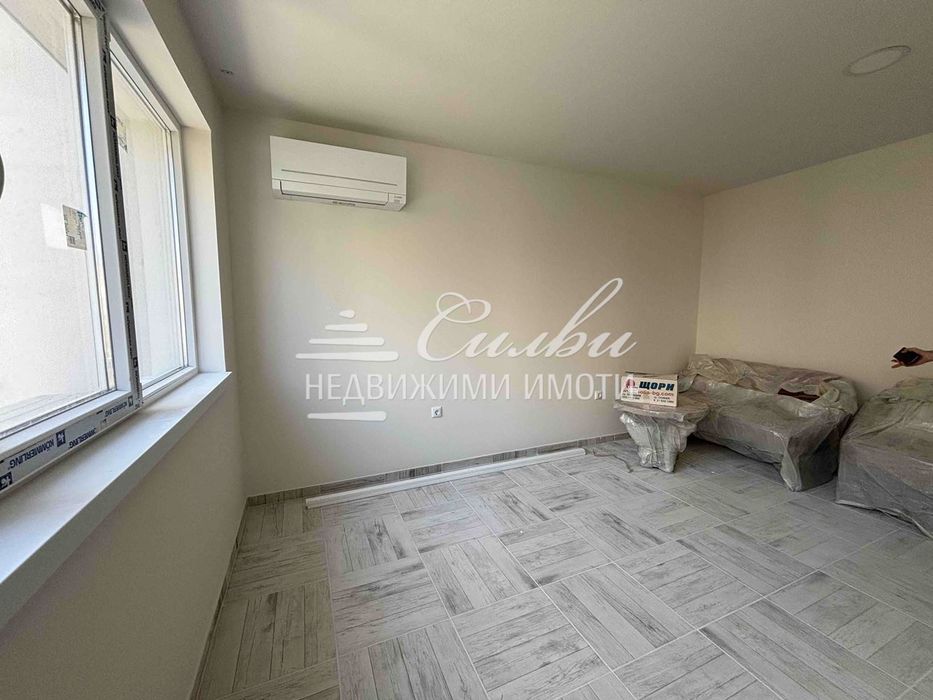 Дава се под наем Офис в Шумен, Център - 36 кв.м за 280.5 € - Снимка #4