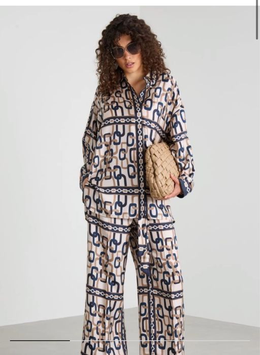 Шелковый костюм Макс мара