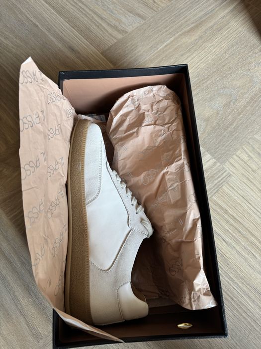 Sneakersi il passo