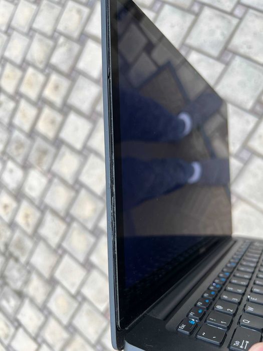 Ультрабук Dell i7-7600U / 8GB / SSD 256 / Экран 14"