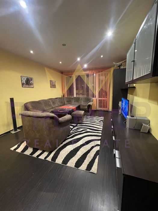 Дава се под наем Тристаен апартамент в Варна, Възраждане 1 - 108 кв.м за 484.5 € - Снимка #3