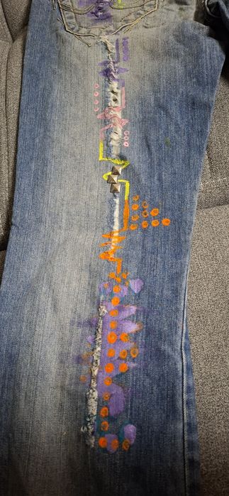 Blugi pictati manual