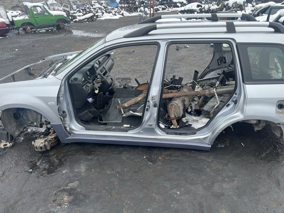 Mitsubishi Outlander на части