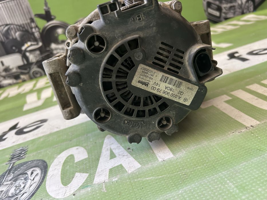 Alternator Mercedes  C Class W204 2.2 cdi 2012
