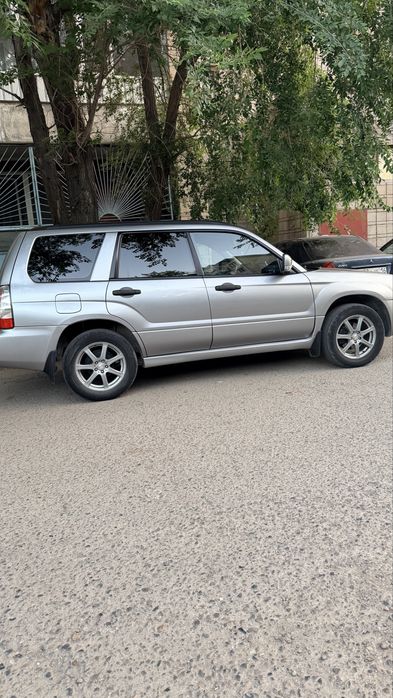 Продам субару форестер