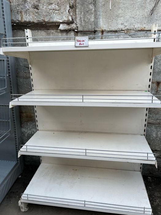 Rafturi pentru magazin