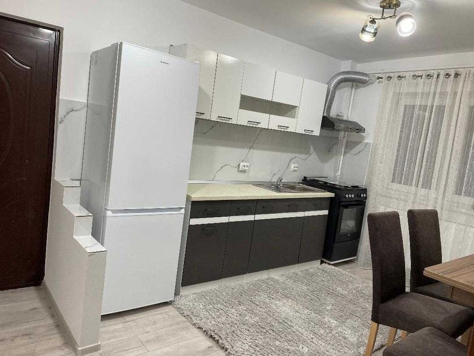 inchiriez apartament 2 camere