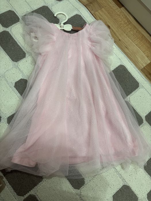 Продам платье для девочки