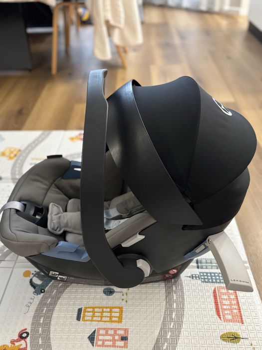 Cybex Aton 5 кошница за кола