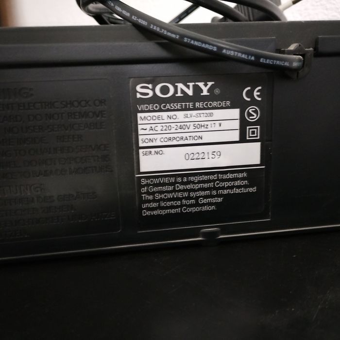 Видео рекордер Sony SLV-SX720 за ремонт или части