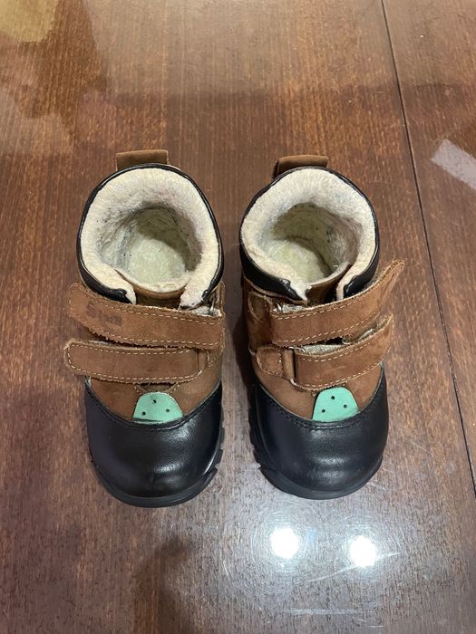 Детски обувки естествена кожа!