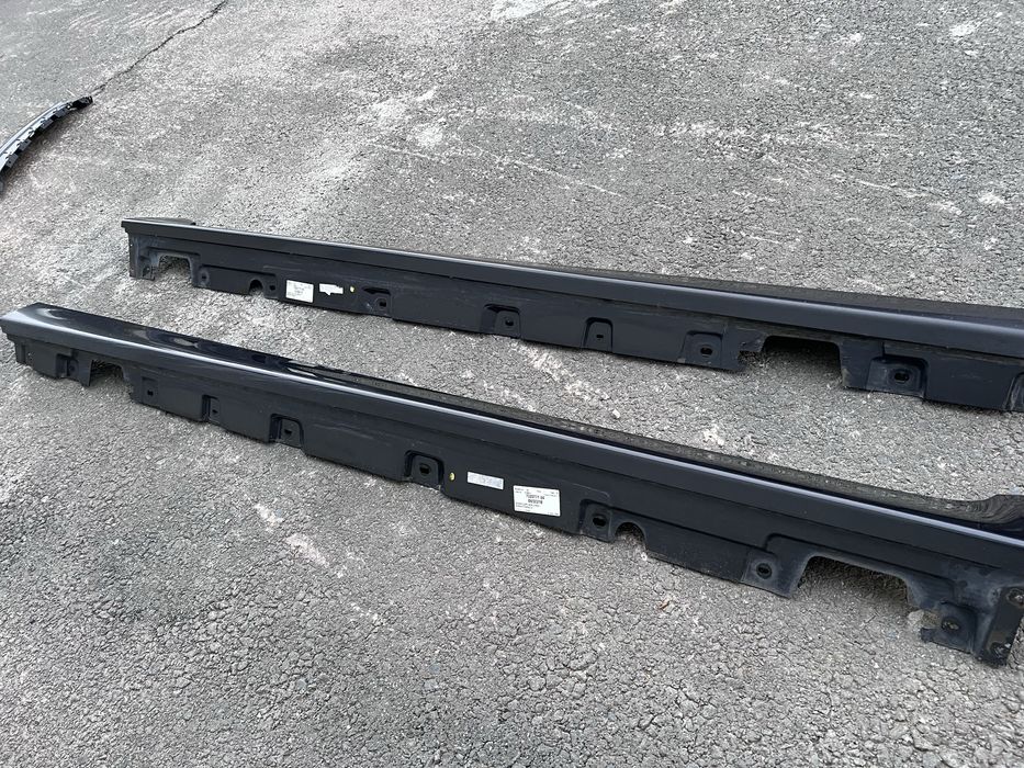 BMW Seria 5 F10 Non facelift, Praguri OE, cod culoare B90