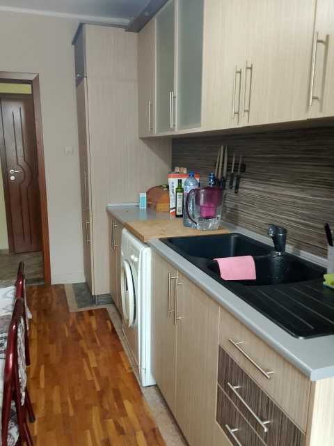 Дава се под наем Тристаен апартамент в Търговище, Център - 74 кв.м за 331.5 € - Снимка #4