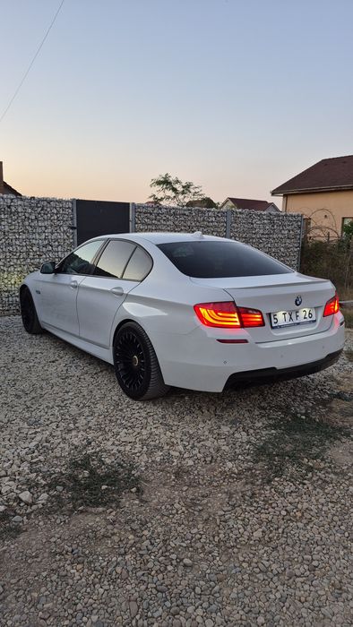 BMW Seria 5 2011 — imagine 2