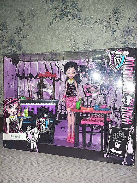Монстер хай - Дракулаура набор (Кафе Крипатерия)