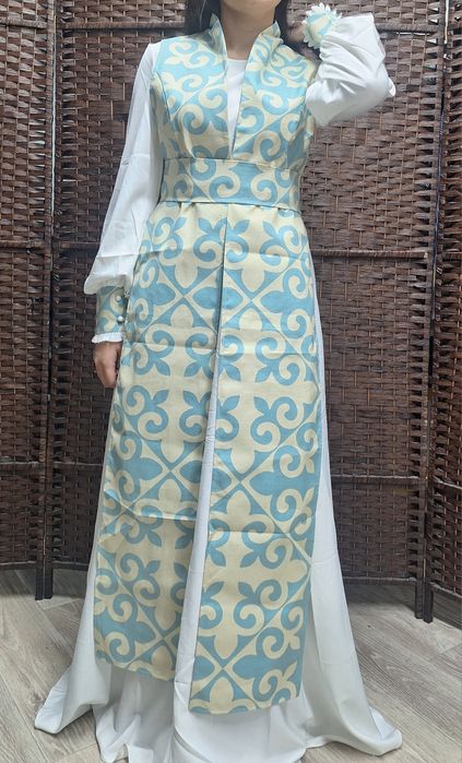 Продам платье новое