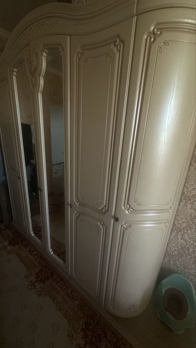 Спальный гарнитур