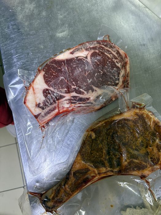 Стейки, колбаски, шашлык