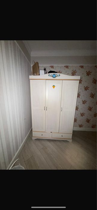 Шкаф плательный