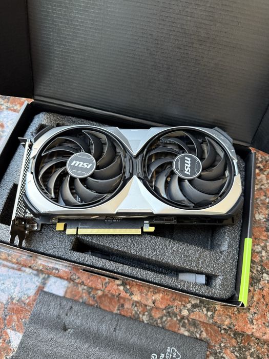 Видеокарта RTX 4070 super