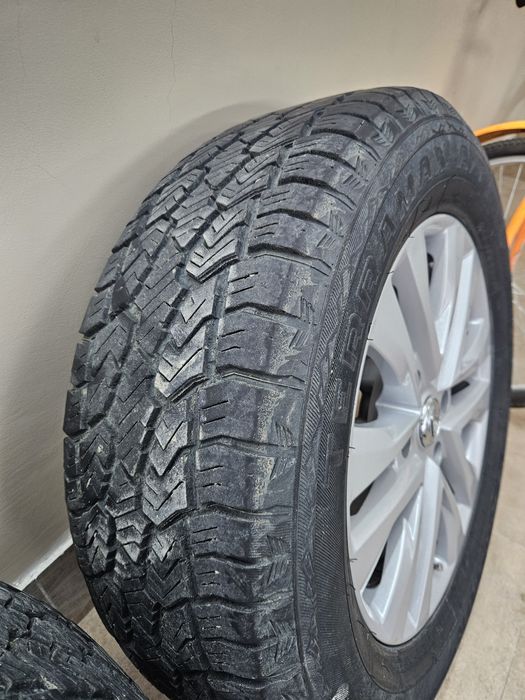 Продаётся комплект колес.