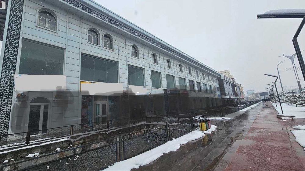 Nurafshon shahar markazi. 3 kavatli tayyor biznes markaz sotaman.