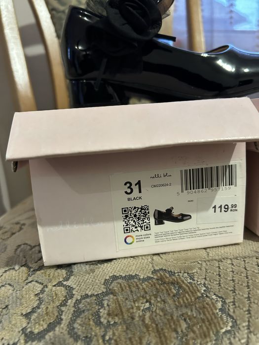 Pantofi lac fete marimea 31