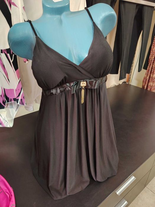 Дрехи на едро и дребно. Всичко е ново