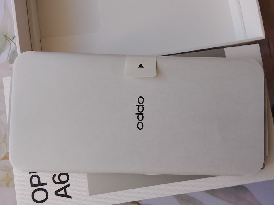 OPPO A6  256 GB Aurora gold