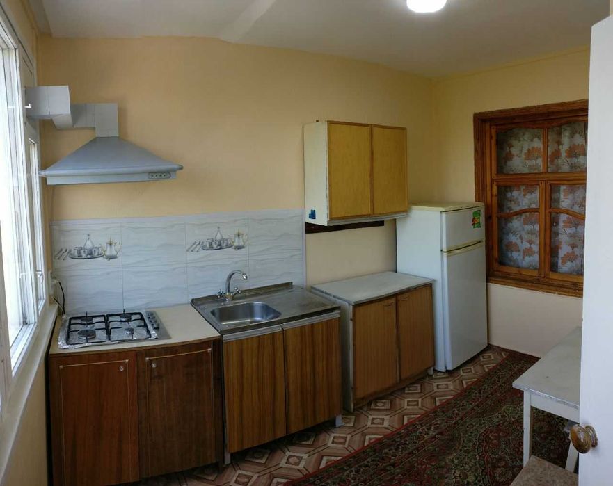 3-х комнатная на Дружба Народов 93м2