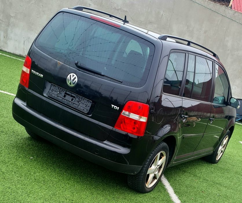 Dezmembrez/Dezmembrari / Piese /Accesorii Vw Touran,BLS,BKC