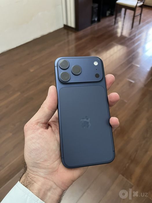 iPhone 17 Pro Max 256GB Deep Blue