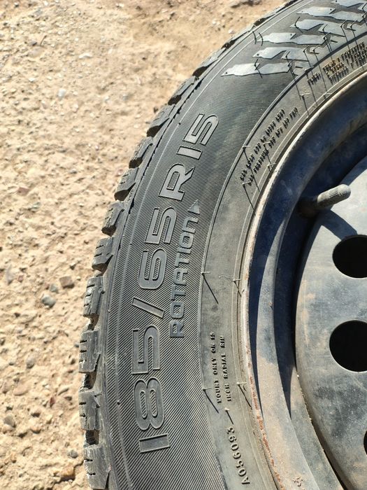 Продам зимнюю резину с дисками