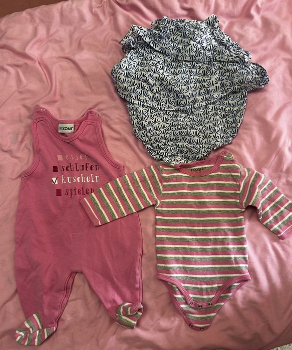 Продам детские вещи