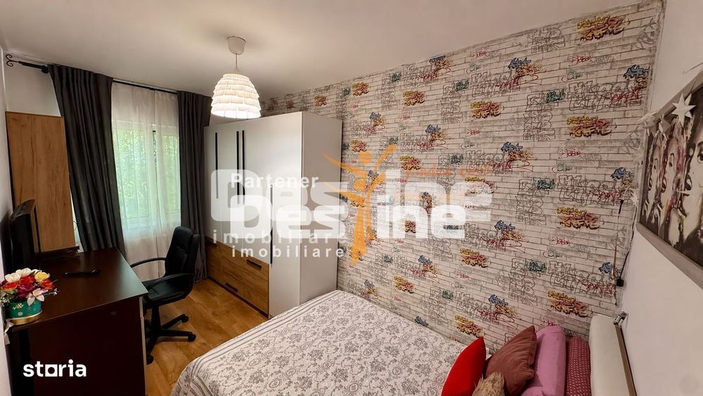 Apartament cu 3 camere, semidecomandat - aproape de centru