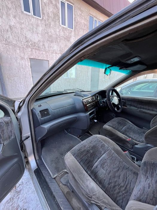 Нисан эрнесса продам