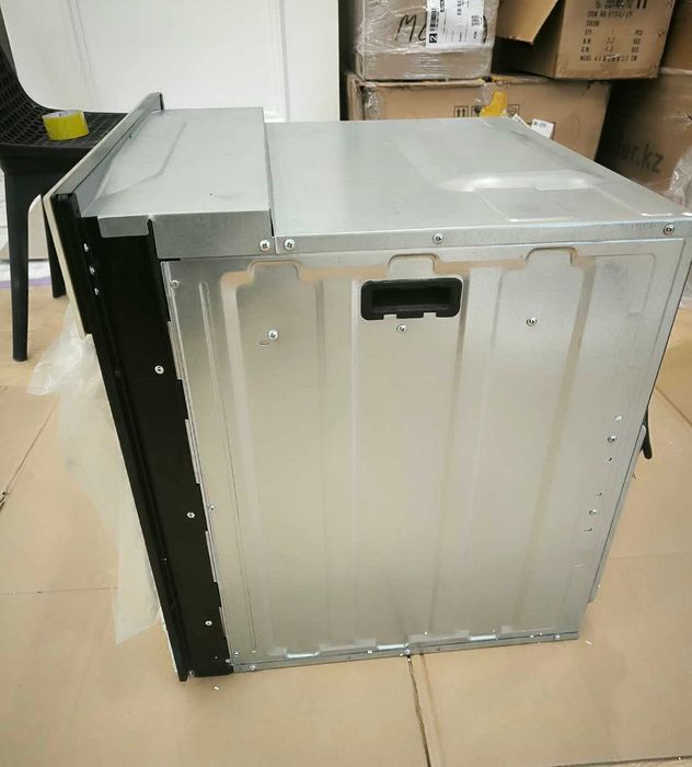 Духовой шкаф Baumatic-PRO EB-56ECG-8A38YIII, (с дефектом)