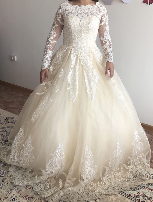 Продаю срочно свадебное платье